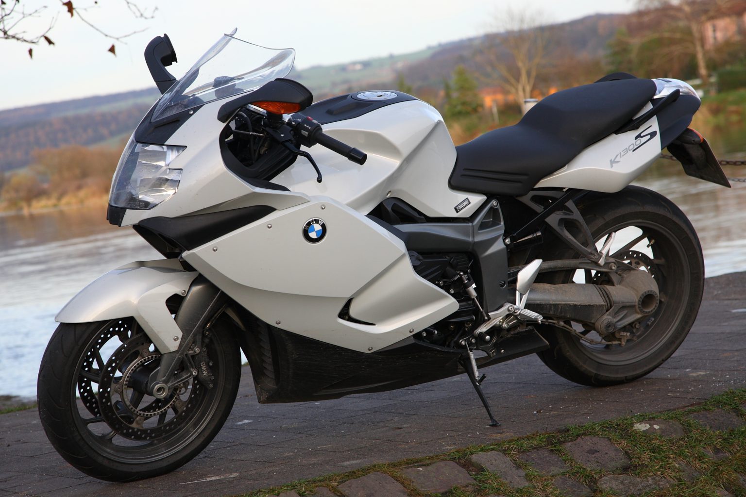 “BMW-K1300s-1536x1024”