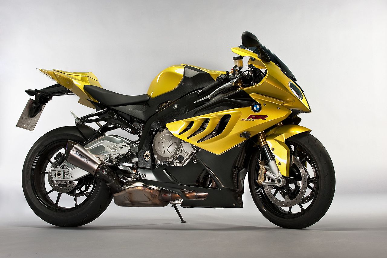 “BMW-S1000RR”