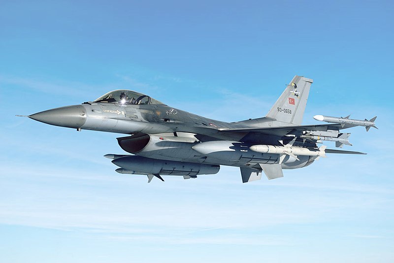 “General-Dynamics-F-16-Fighting-Falcon-1”