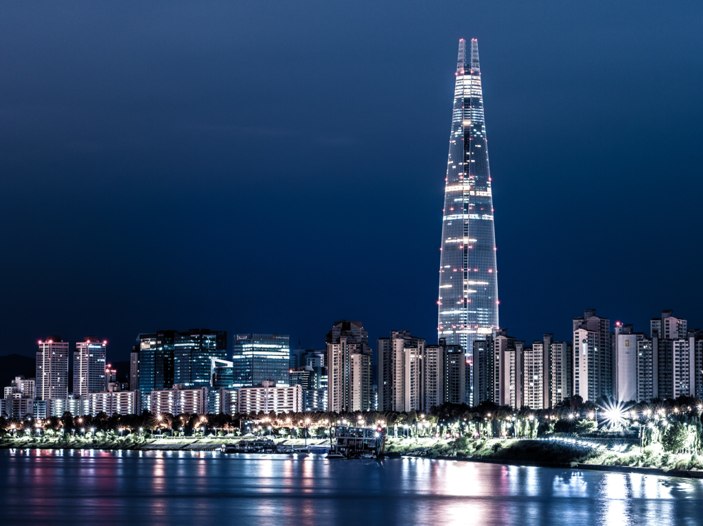 Lotte_Tower_biggest_buldings_in_the_world