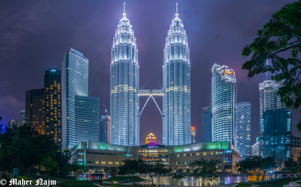 Petronas_tower_biggest_buldings_in_the_world